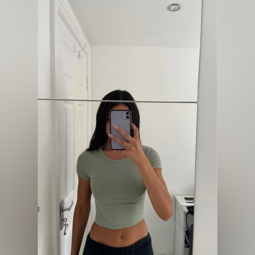 Green Women's Crop Top
